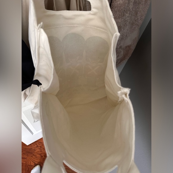 Brown Tote bag. - Picture 3 of 3